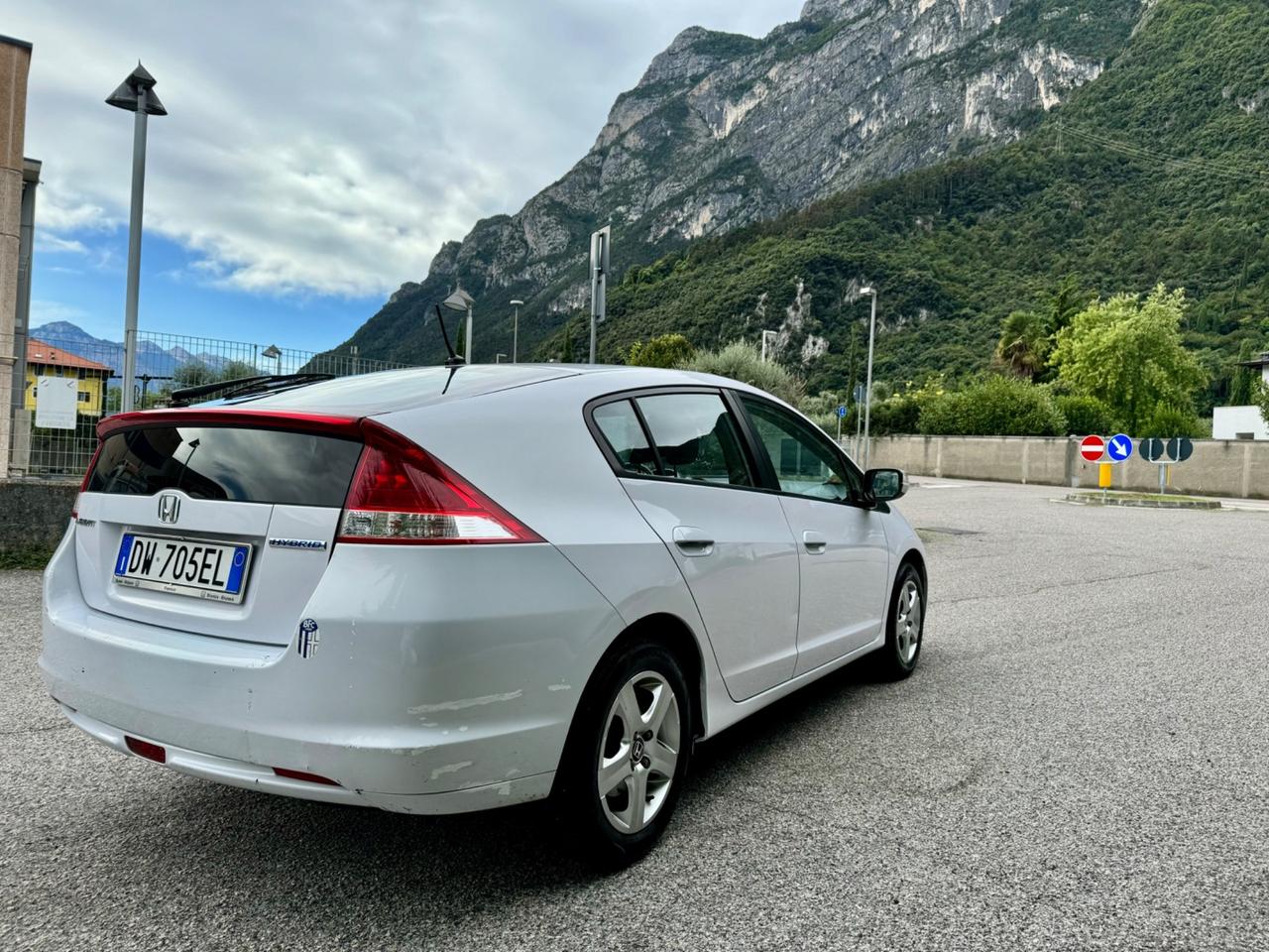 Honda INSIGHT IBRIDA NEOPATENTATI