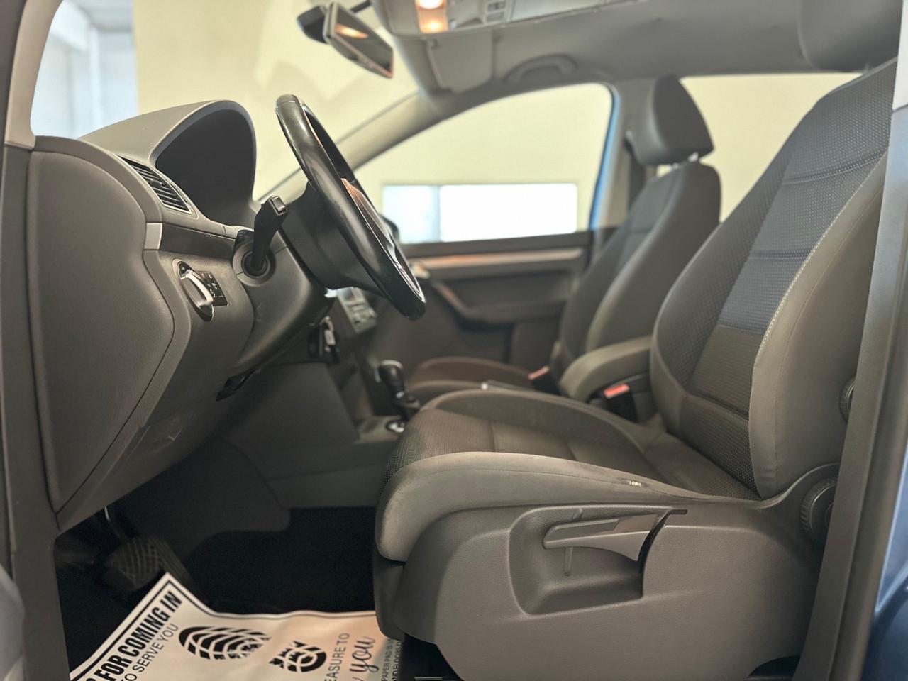 Volkswagen Touran Business 1.6 TDI DSG Comfortline