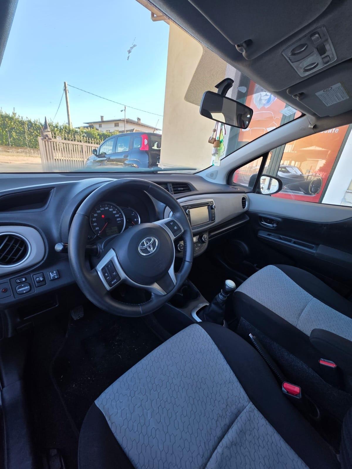 Toyota Yaris 1.3 3 porte Style gpl garantita 12 mesi