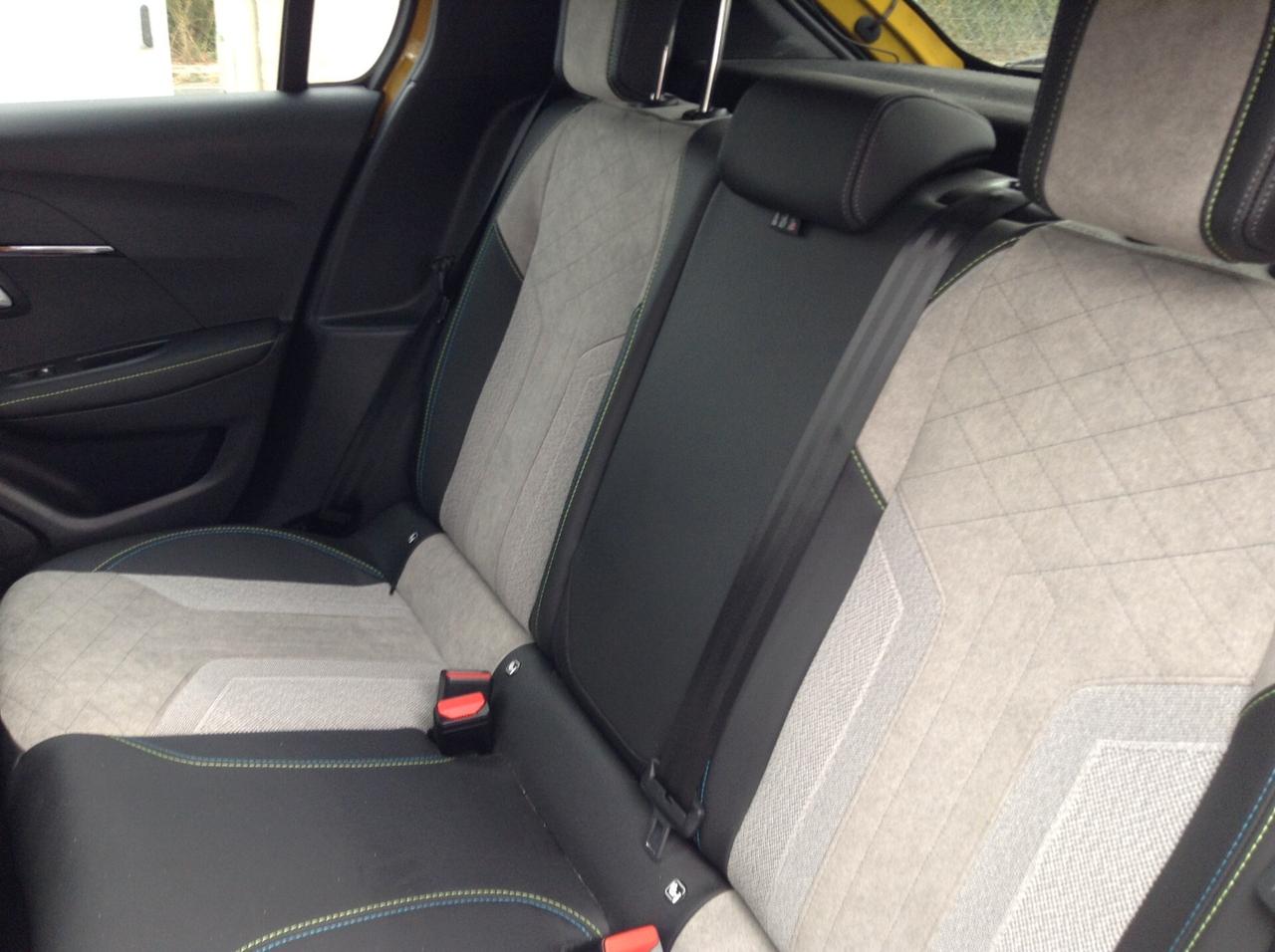 Peugeot 208 PureTech 100 Stop&Start GT Line, BELLISSIMA, PARI AL NUOVO, UNIPRO', TAGLIANDI PEUGEOT, FULL FULL!! NEOPATENTATI OK