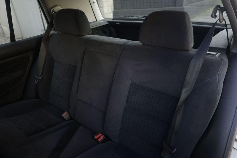 Volkswagen Golf Golf 1.6 cat 5 porte Highline