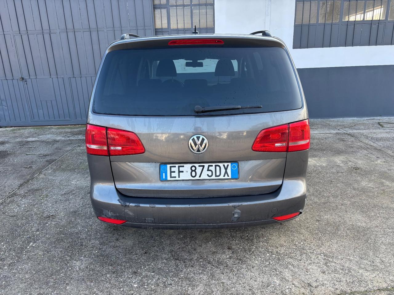 Volkswagen Touran 1.6 TDI.7 posti.Problemi motore