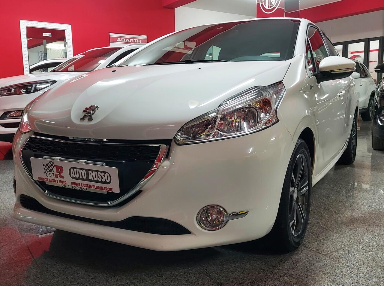 Peugeot 208 PureTech 82 5 porte Allure