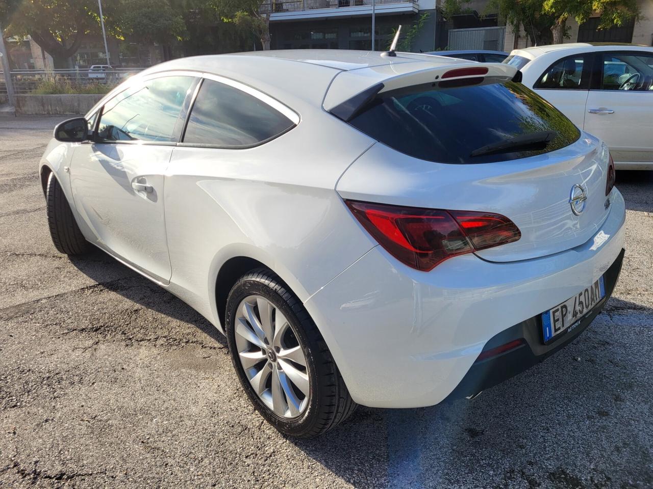 OPEL ASTRA 1,4 GTC-140 CV-3 PORTE-METANO-4 REVISIONI