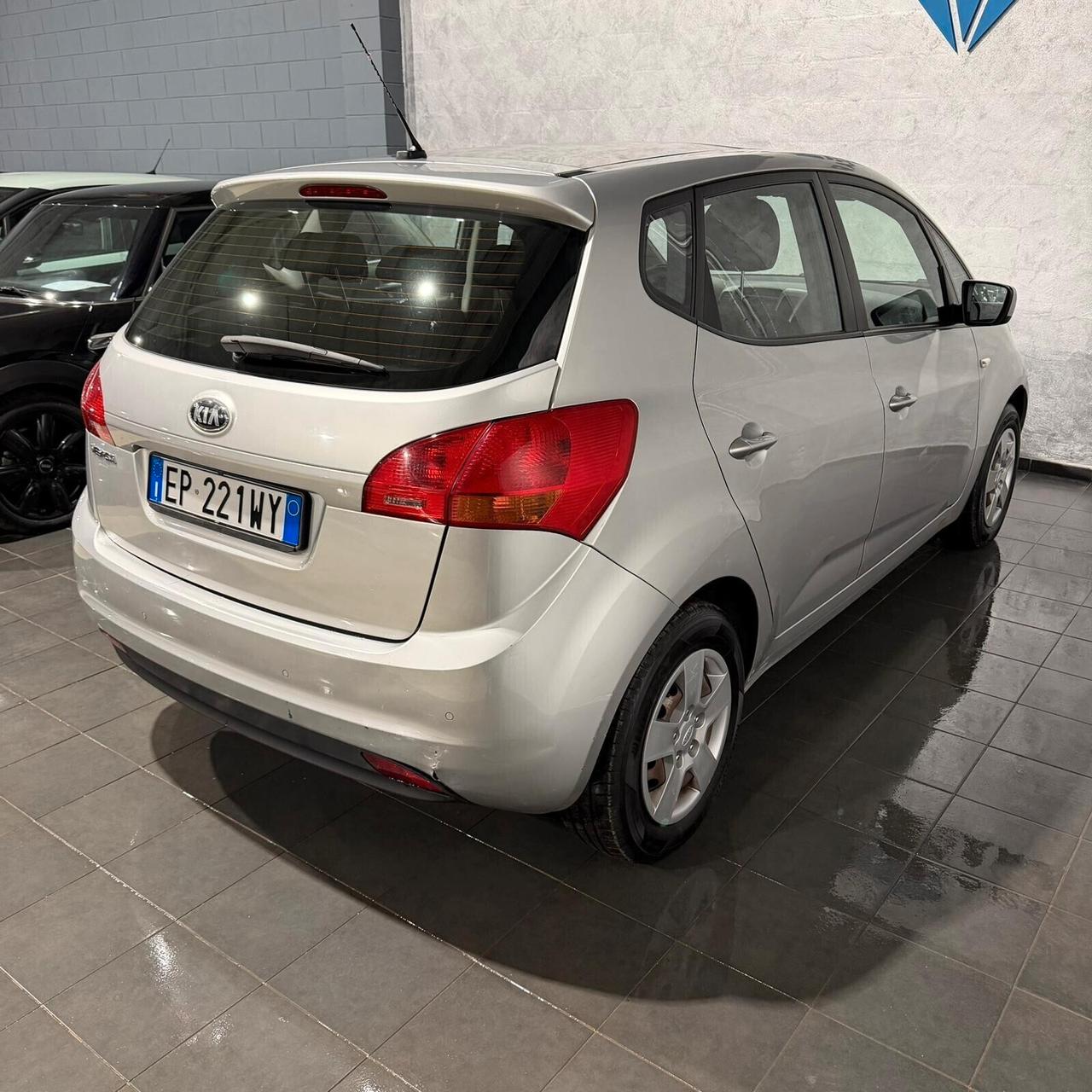 Kia Venga 1.4 CVVT TETTO APRIBILE+NEOPATENTATI