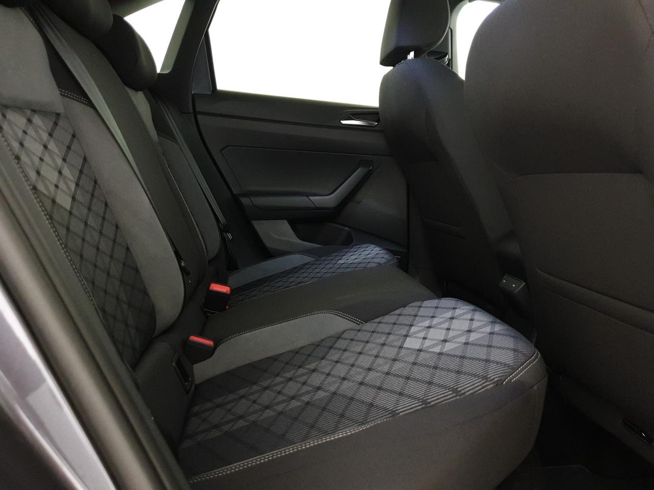 Volkswagen Taigo 1.5 tsi r-line 150cv dsg