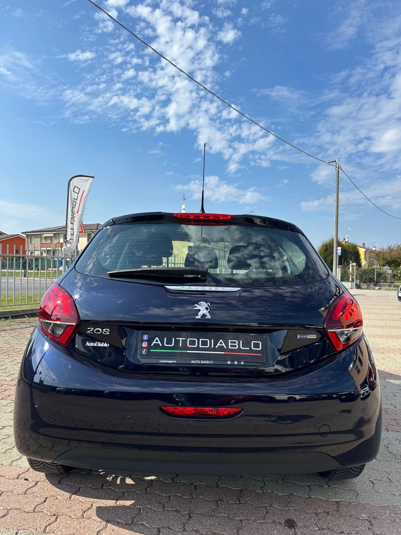 Peugeot 208 PureTech 82 5 porte Allure