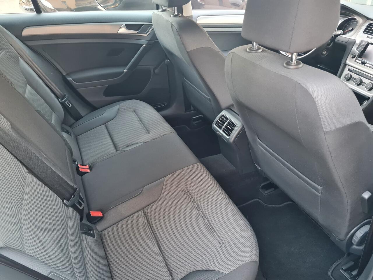 VOLKSWAGEN Golf 1.6 TDI 115 CV 5p. Business Blue