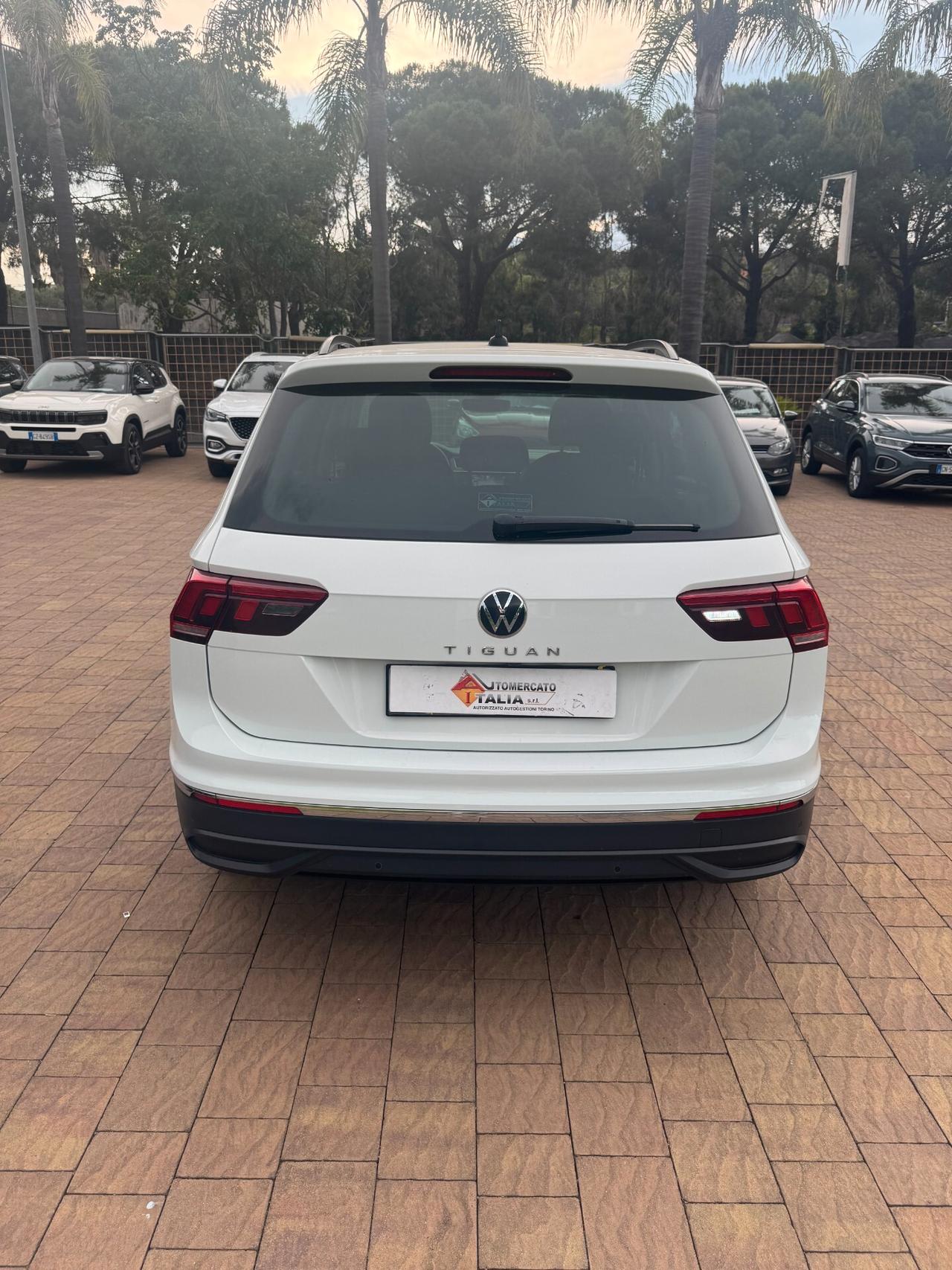 Volkswagen Tiguan 2.0 TDI 150 CV SCR DSG Elegance