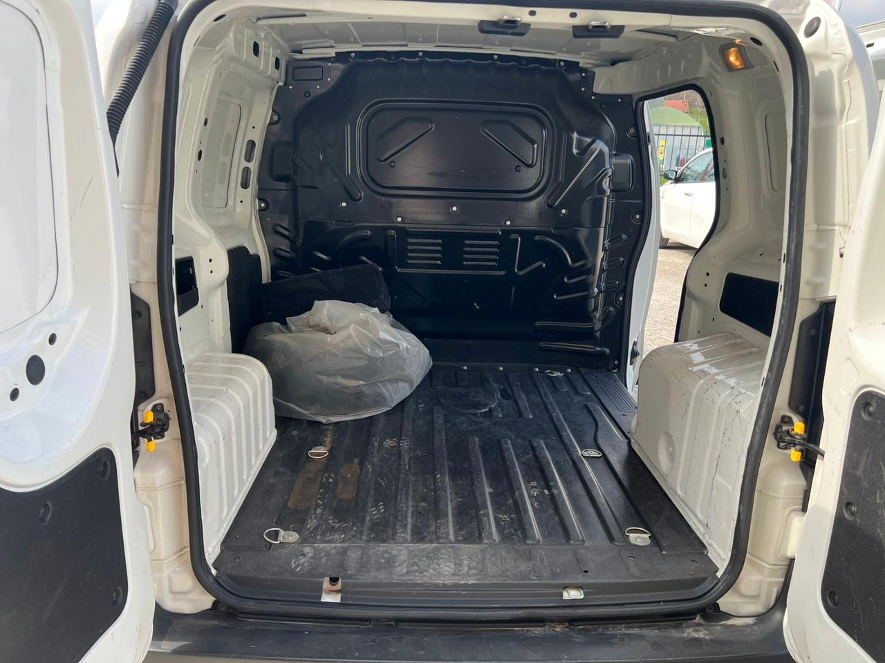 Fiat Fiorino 1.3 MJT 95CV Cargo SX