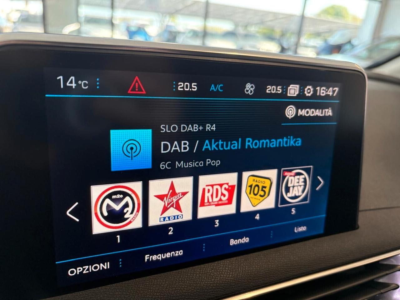 Peugeot 3008 ALLURE BlueHDi 130 6mt SPOTICAR