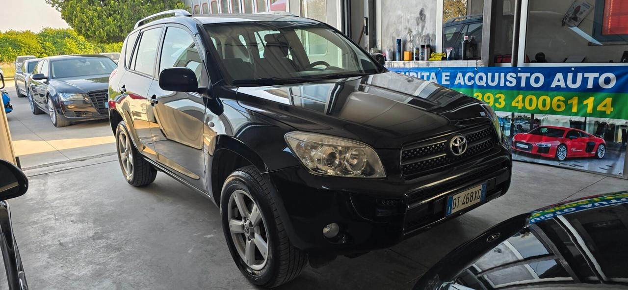 Toyota RAV 4 RAV4 Crossover 2.2 D-4D 150 CV DPF Luxury