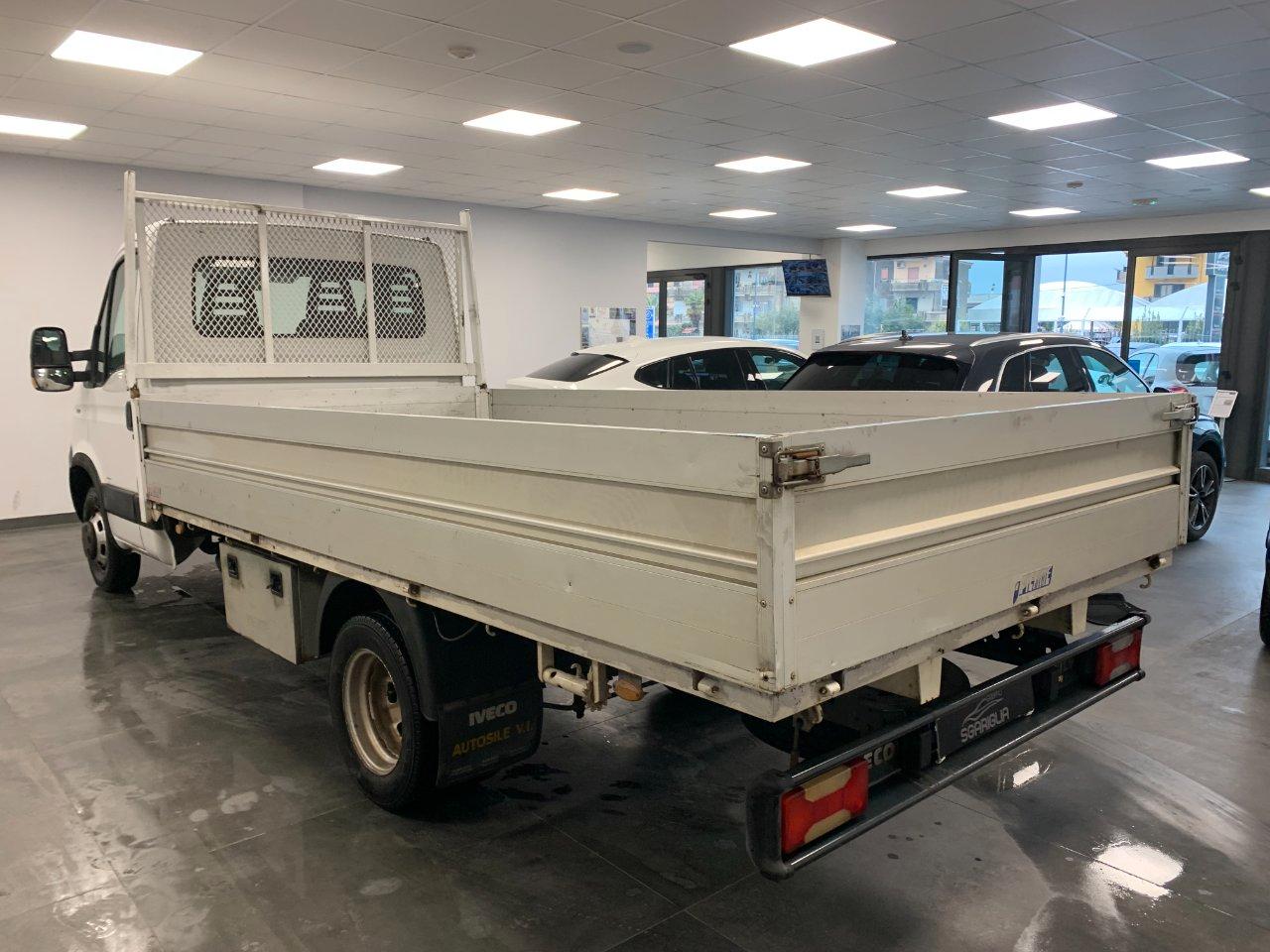 IVECO Daily Cassone Fisso 35 C 12 3 Posti
