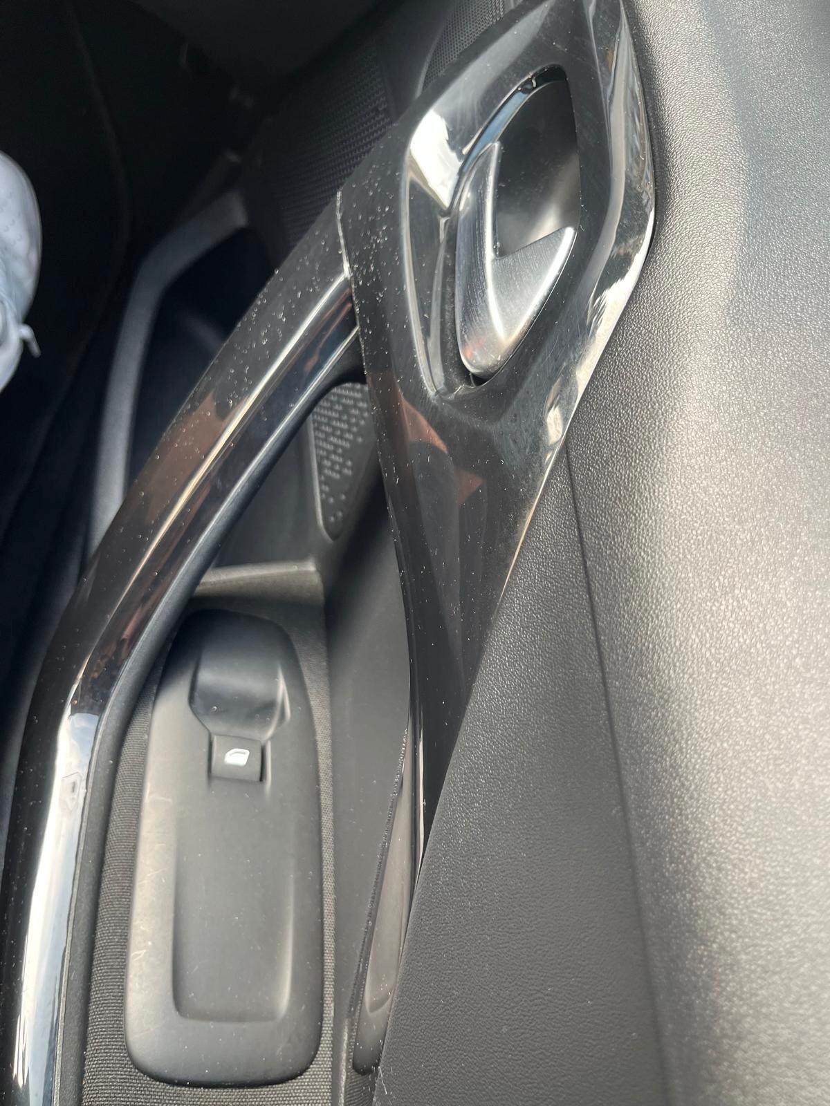 Peugeot 208 BlueHDi 75 5 porte Allure
