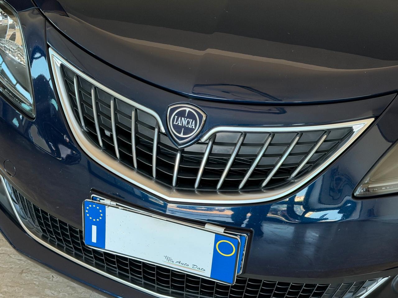 Lancia Ypsilon 1.2 69 cv. EcoChic GOLD (Imp. GPL)