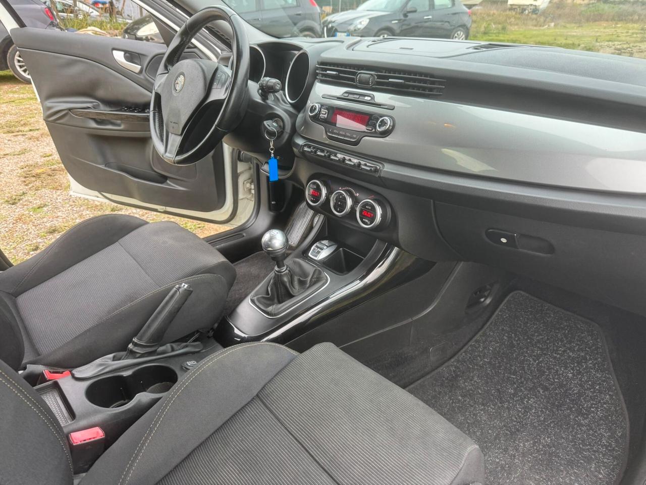 Alfa Romeo Giulietta 1.4 ben SOLAMENTE 134.000 KM