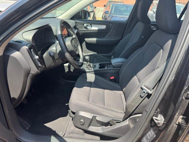 VOLVO XC40 T2 Momentum Pro (AUTOCARRO N1)