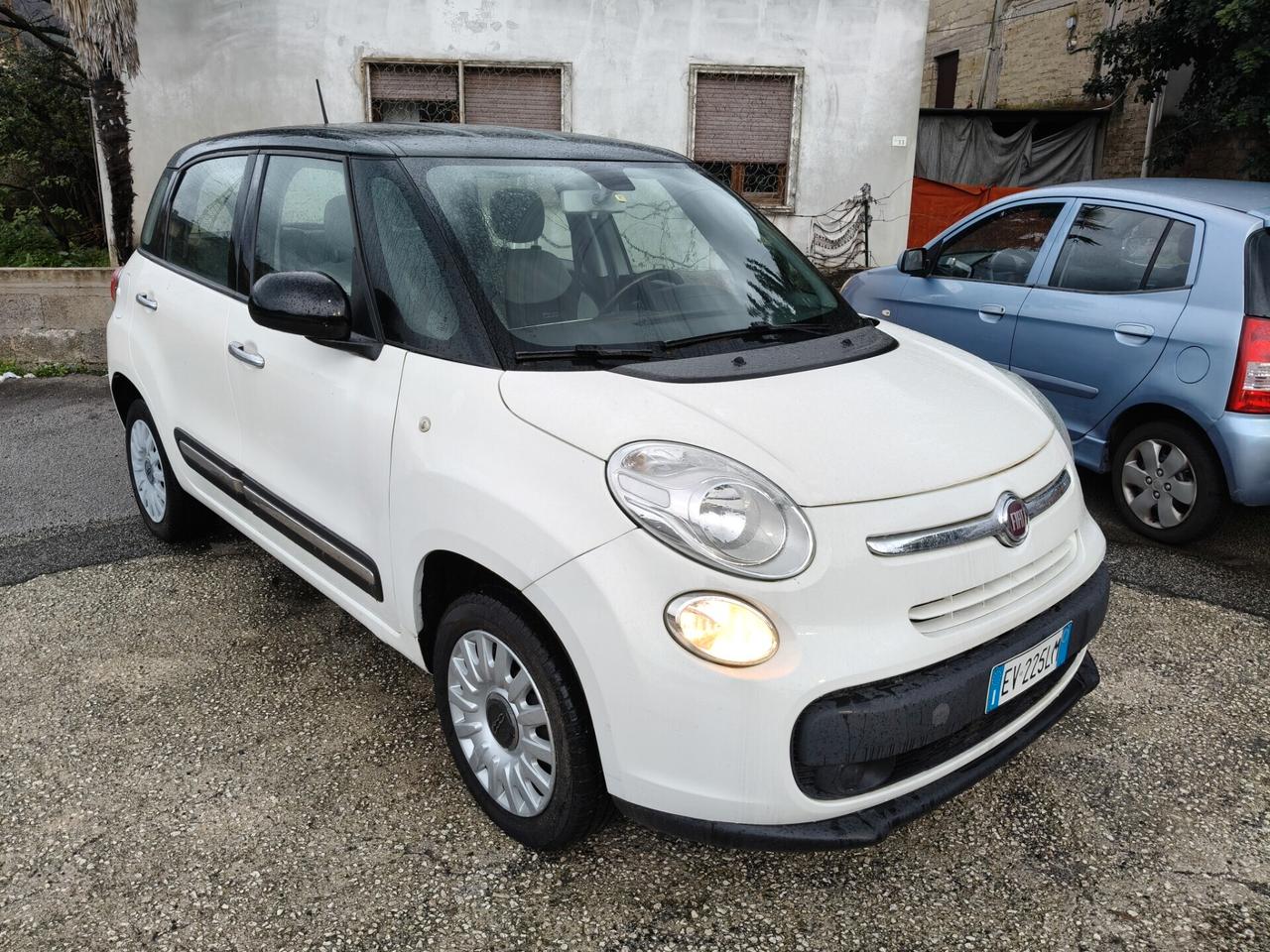 FIAT 500L FULL OPTIONAL A METANO A.F.F.A.R.E