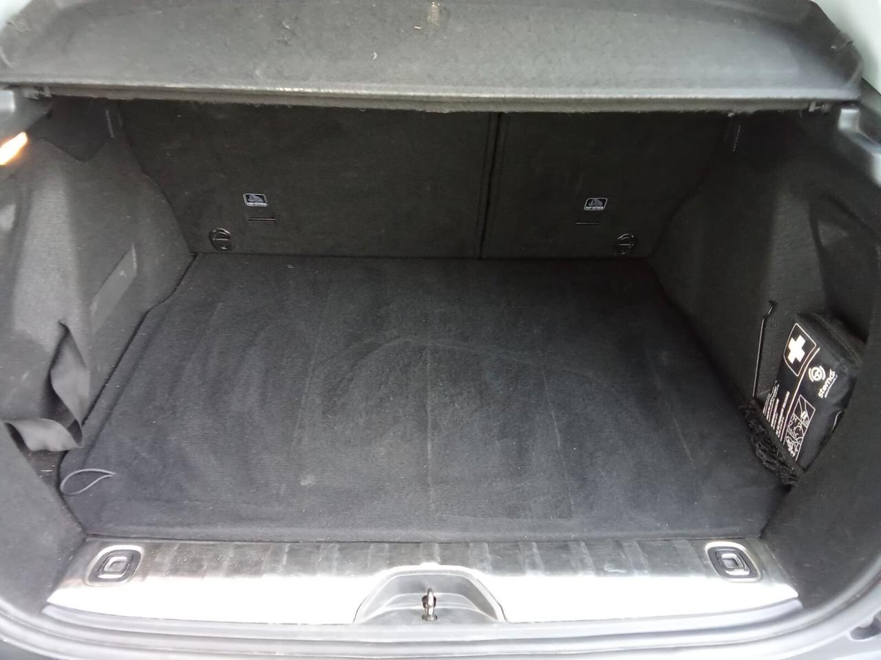 Peugeot 2008 BlueHDi 120 EAT6 S&S Allure