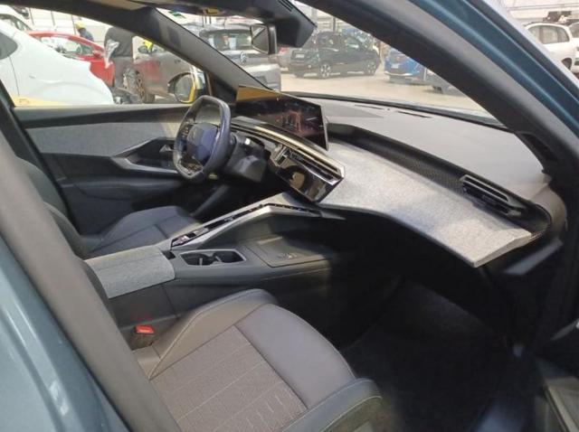 PEUGEOT 3008 motore elettrico (73kWh) 210 CV GT