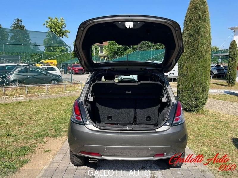 Lancia Ypsilon 1.0 FireFly 70cv S&S Hybrid GOLD