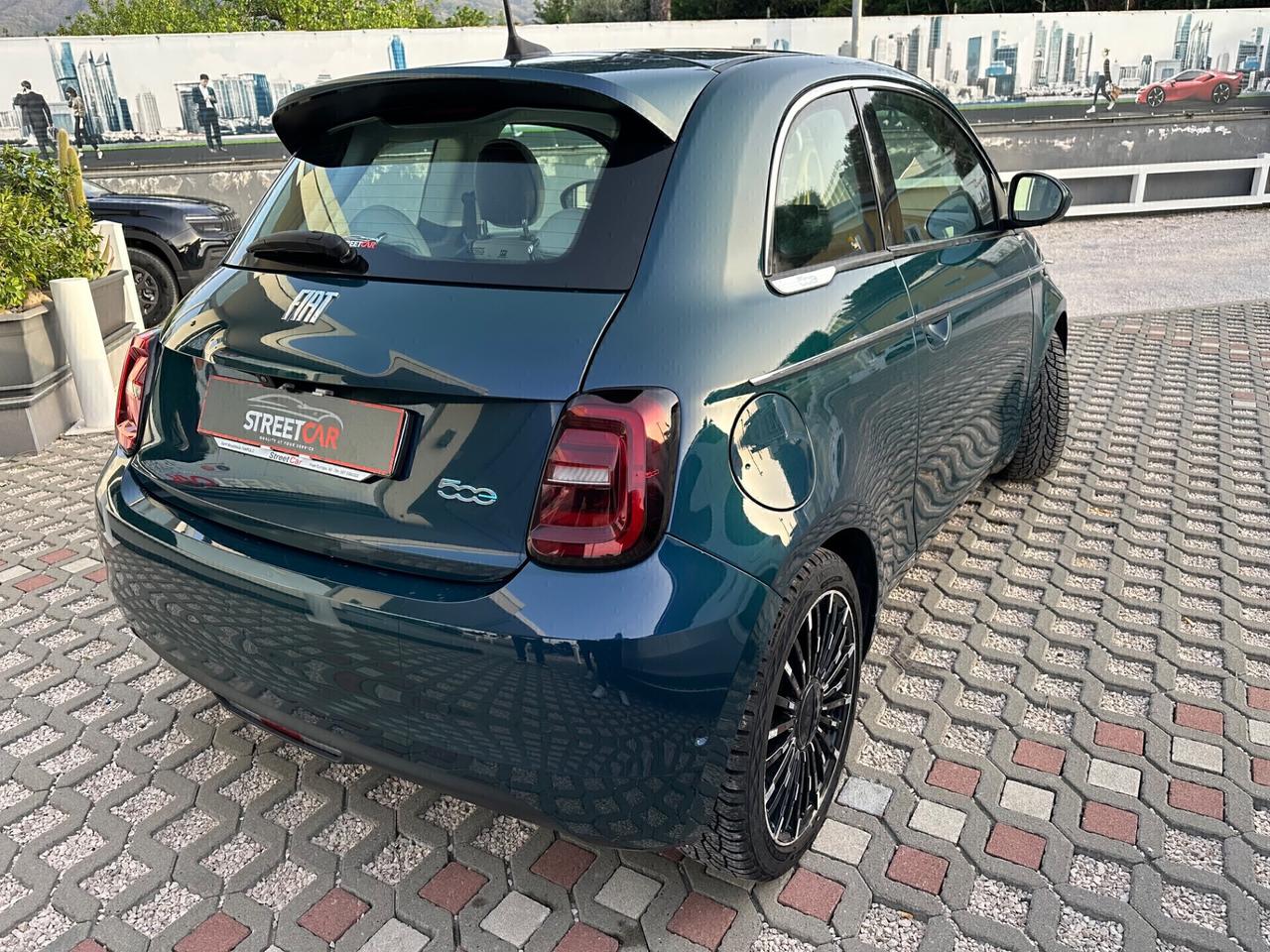 Fiat 500 500e Berlina 42 kWh La Prima By Bocelli