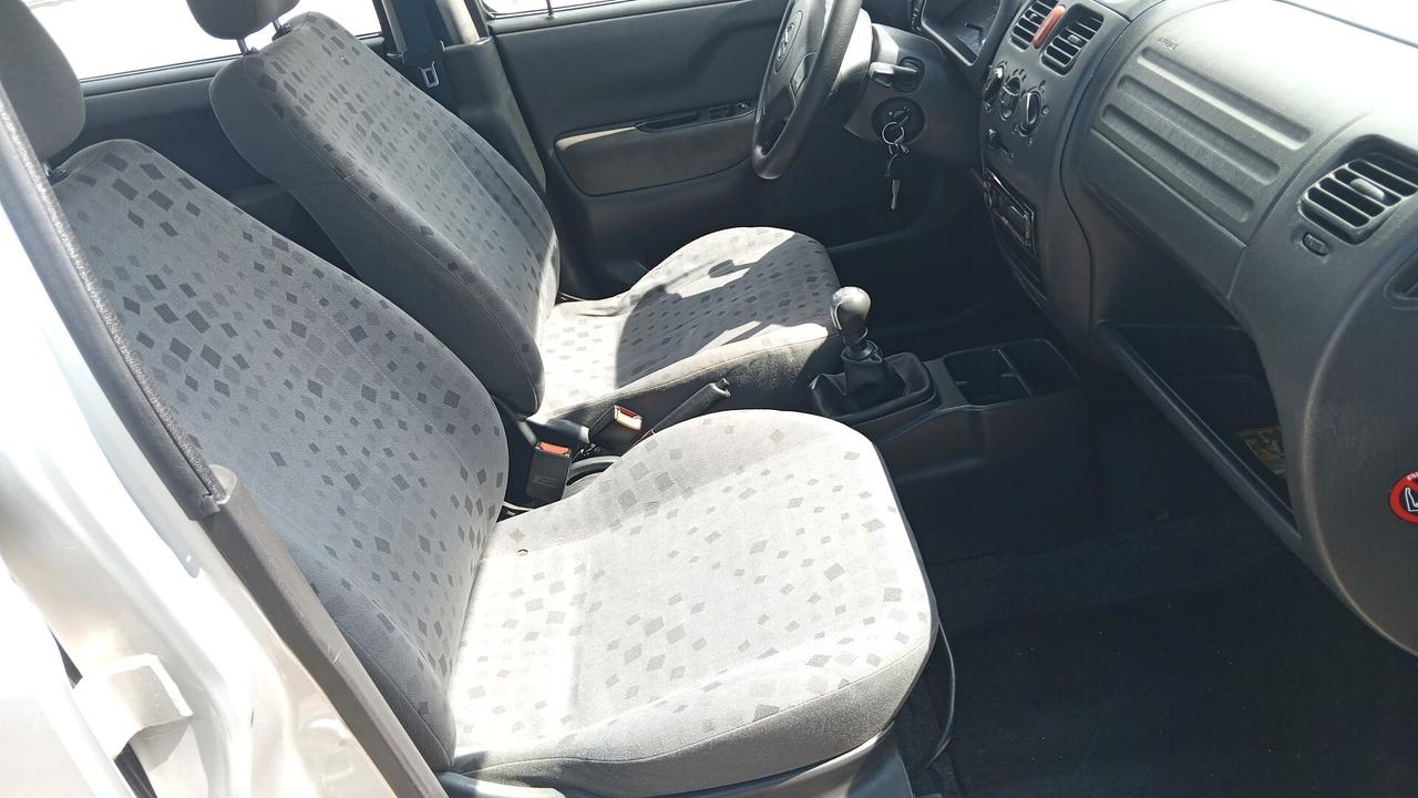 OPEL AGILA 1.3 DISEL C.V 70 MOTORE FIAT PER NEO PATENTATI