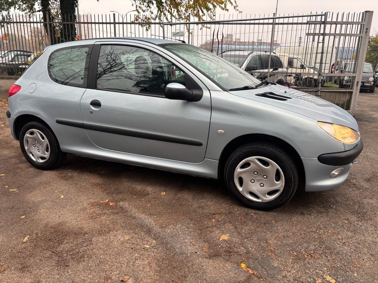 Peugeot 206 1.4 3p. XT
