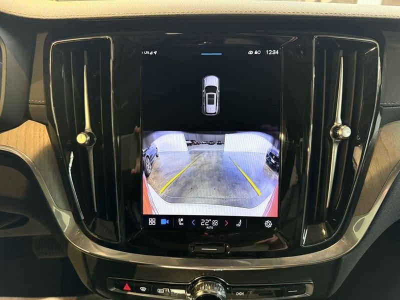 Volvo V60 Cross Country B4 D AWD autom. ULTIMATE