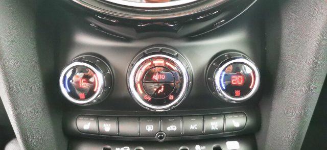 MINI Cooper SE Essential