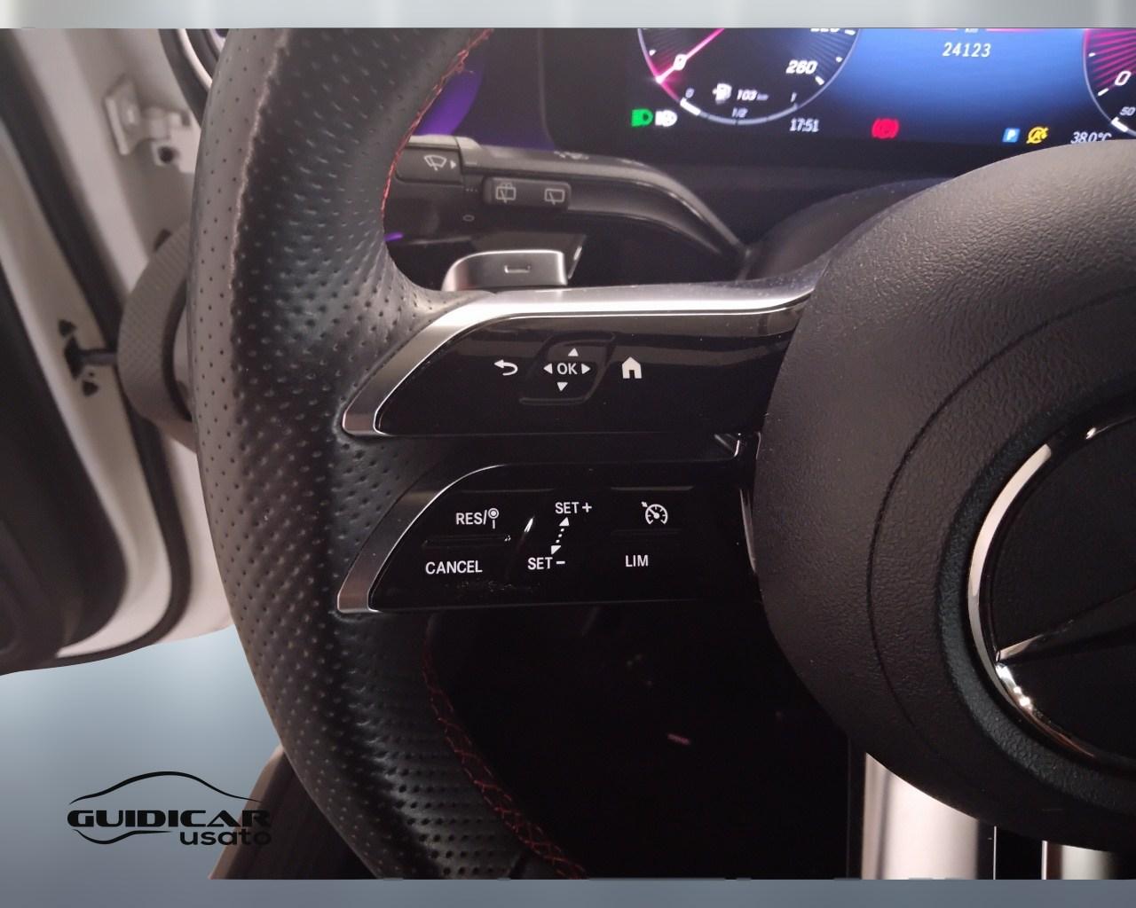Mercedes-Benz Classe A - W177 2023 - A 180 d AMG Line Advanced Plus auto