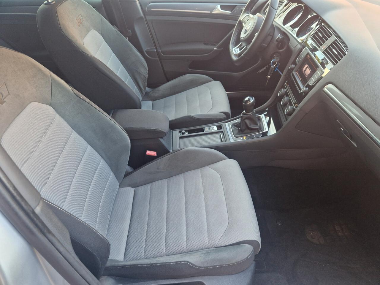 Volkswagen Golf 1.6 TDI 110 CV 5p. Sport Edition BlueMotion R-Line