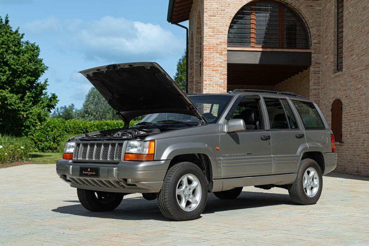 Jeep Grand Cherokee LIMITED LX 5.9 V8 - JEP00027