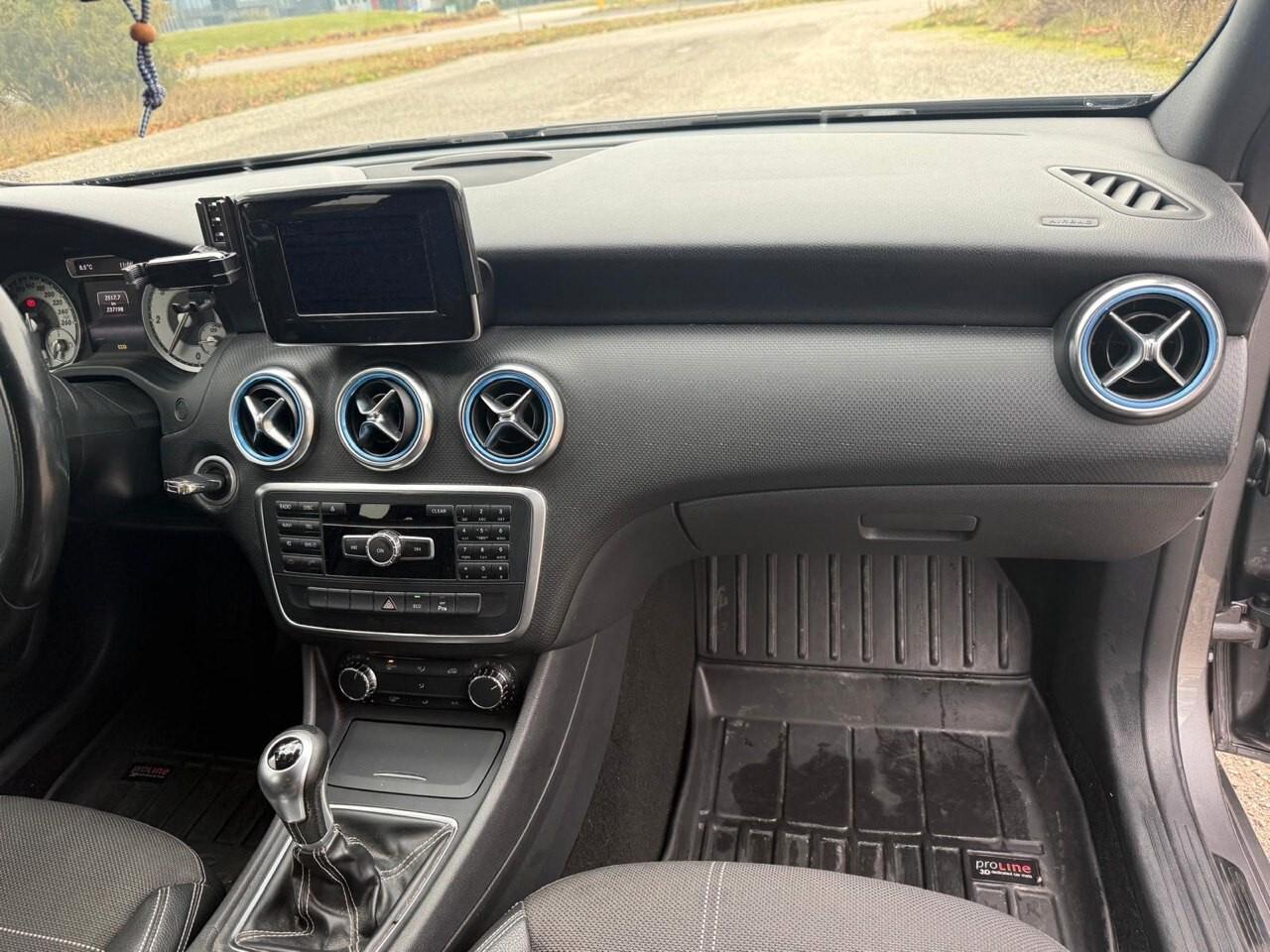 Mercedes-benz A 180 CDI Dark Night Edition