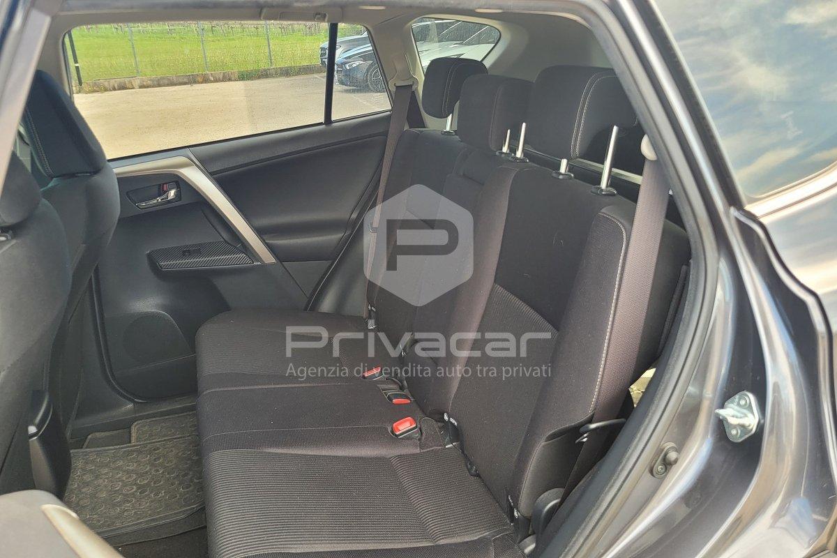 TOYOTA RAV4 2.2 D-CAT A/T 4WD Style