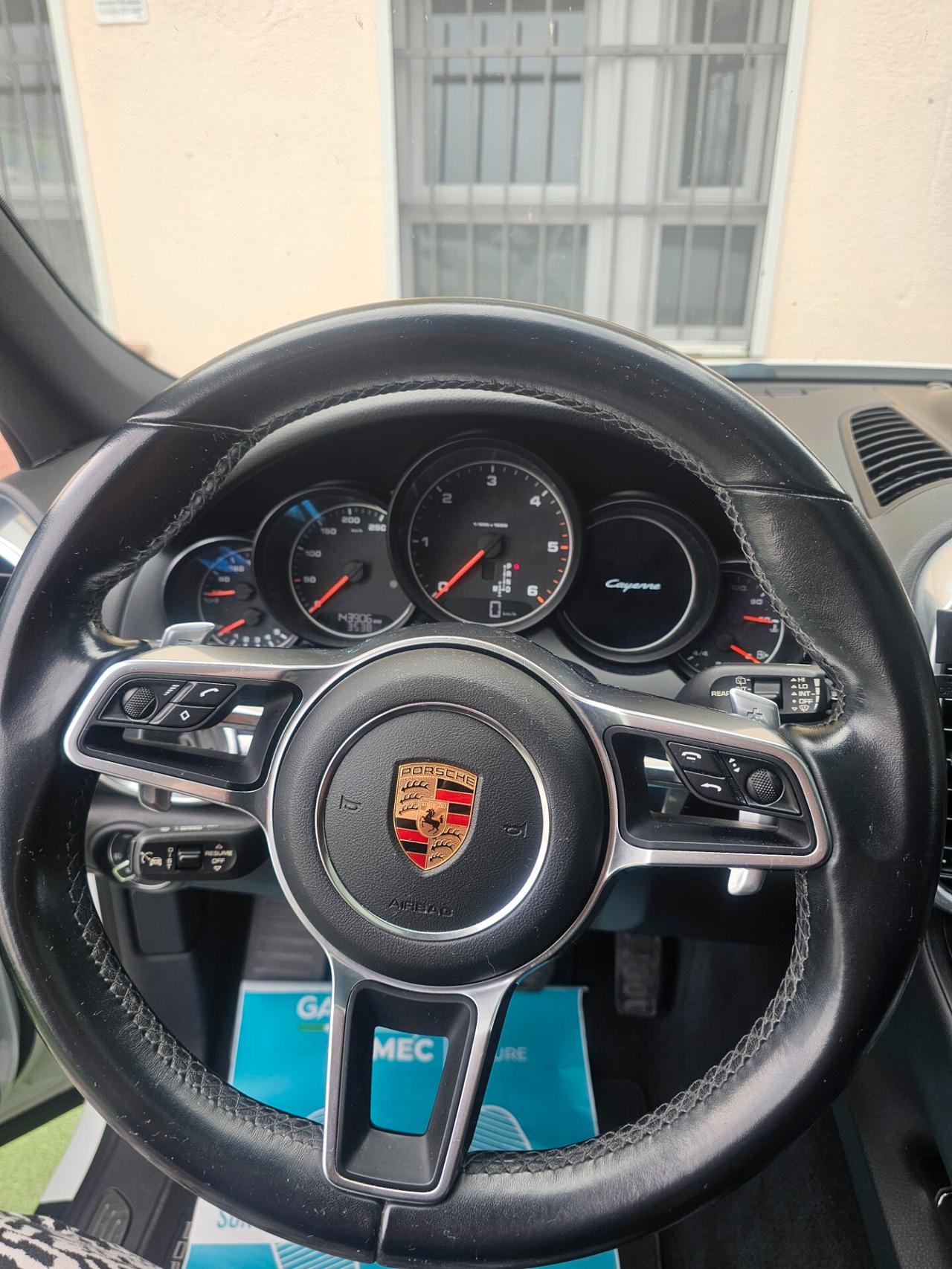Porsche Cayenne 3.0 Diesel Platinum Edition