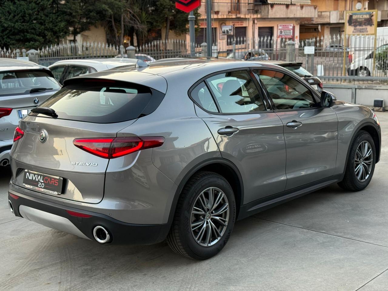 Alfa Romeo Stelvio 2.2 Turbodiesel 150 CV AT8 RWD Business