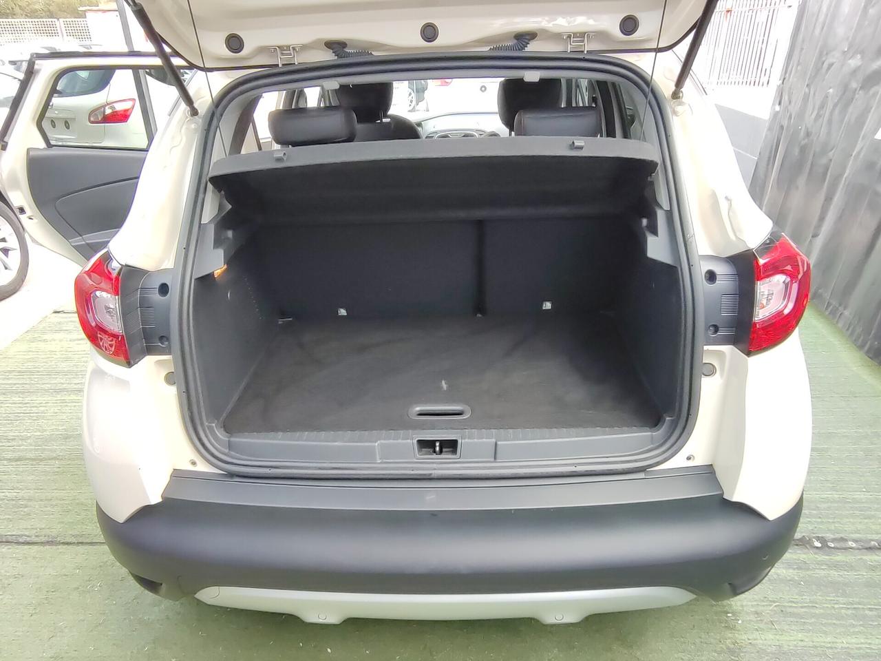 Renault Captur 1.5 dCi 90 CV CAMBIO AUTOMATICO