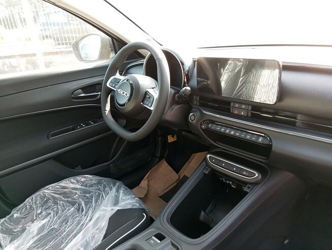 Fiat 600 Hybrid 110 CV DCT MHEV Business
