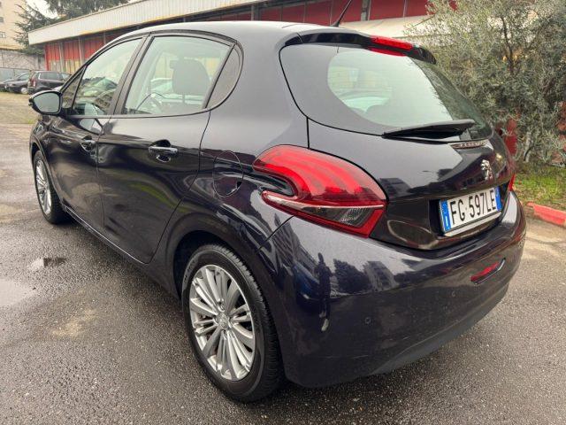 PEUGEOT 208 1° serie PureTech 82 5 porte Allure