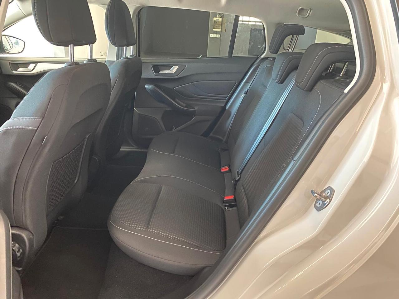 FORD FOCUS 1.5 ECOBLUE BUSINESS 120CV - FULL LED, NEOPATENTATI