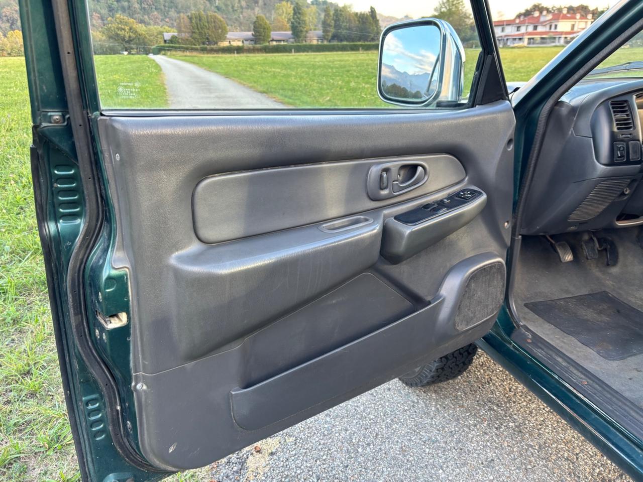 Mitsubishi L200 2.5 AUTOCARRO MOLTISSIMI LAVORI ESEGUITI