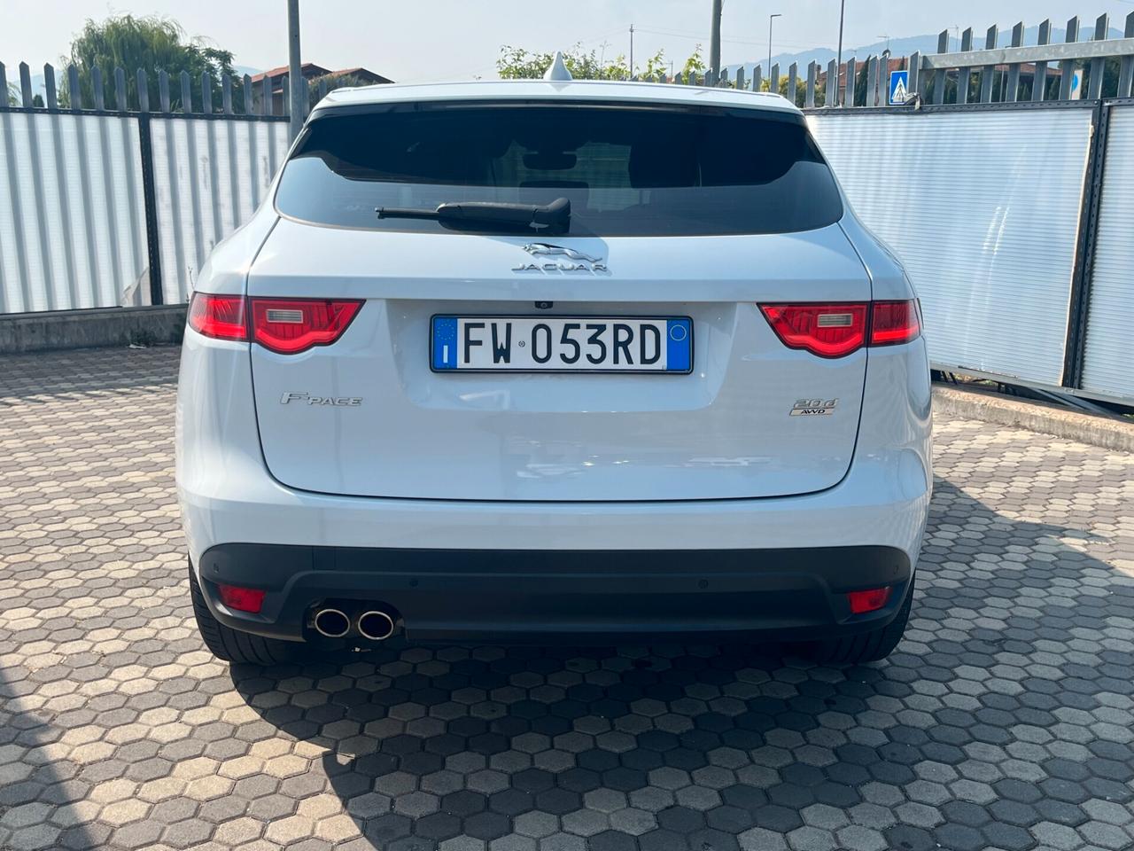 Jaguar F-Pace 2.0 D 180 CV AWD aut. Prestige