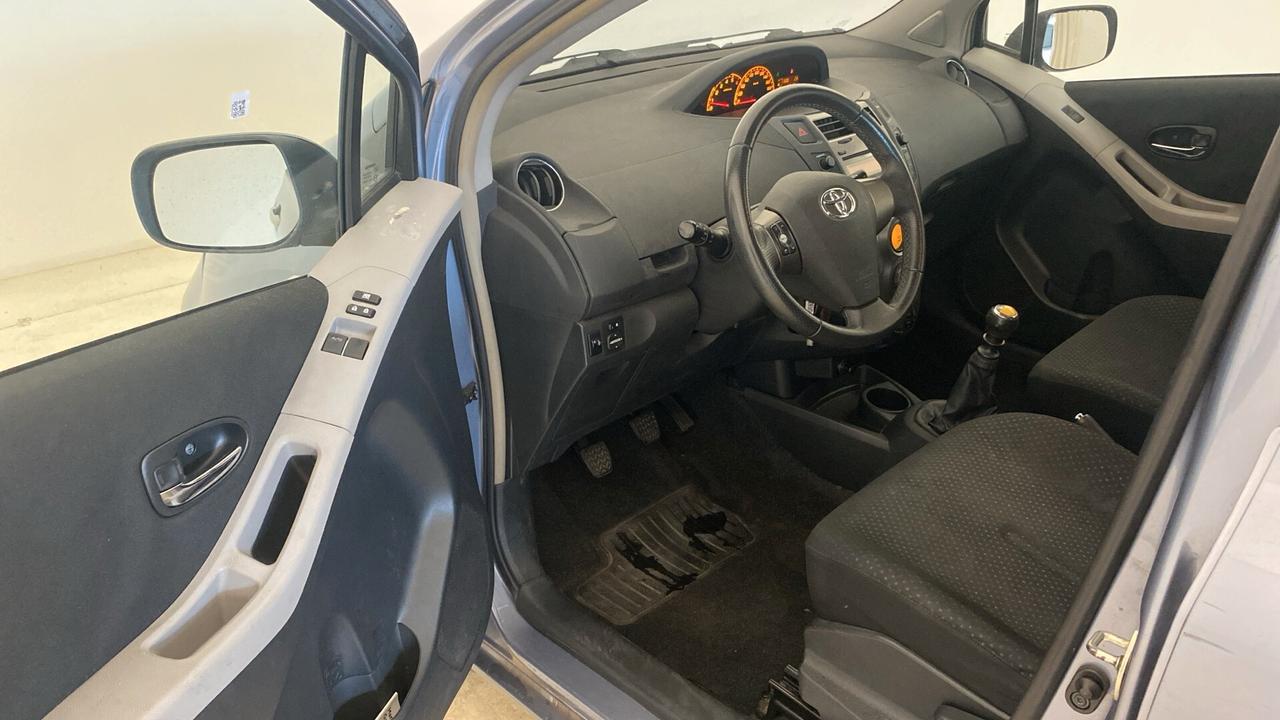 Toyota Yaris 1.4 D-4D DPF 5 porte 2011