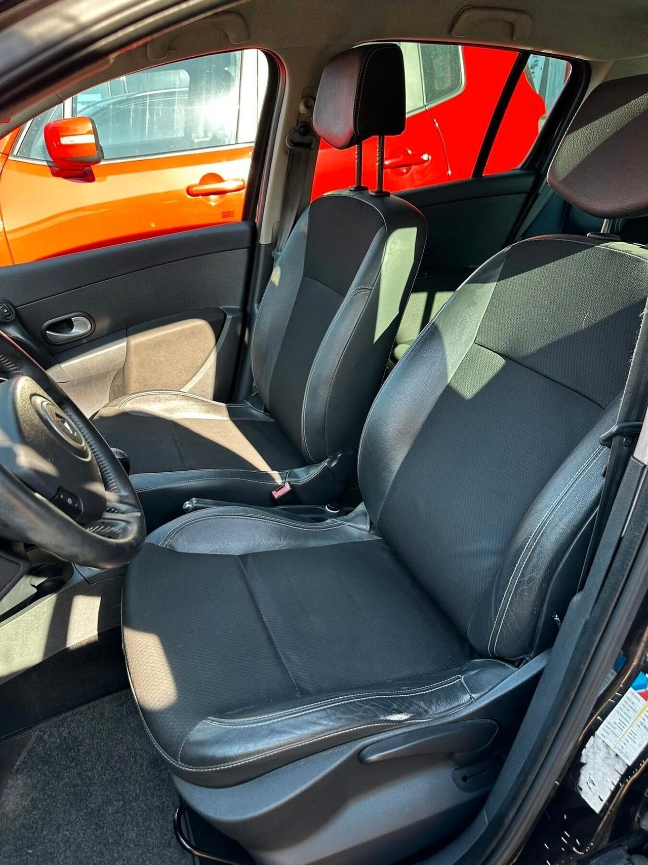 Renault Clio 1.2 16V 5 porte Dynamique NEOPATENTATI