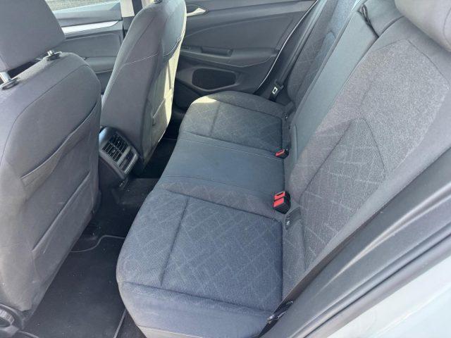 VOLKSWAGEN Golf 1.0 eTSI 110 cv EVO DSG Life