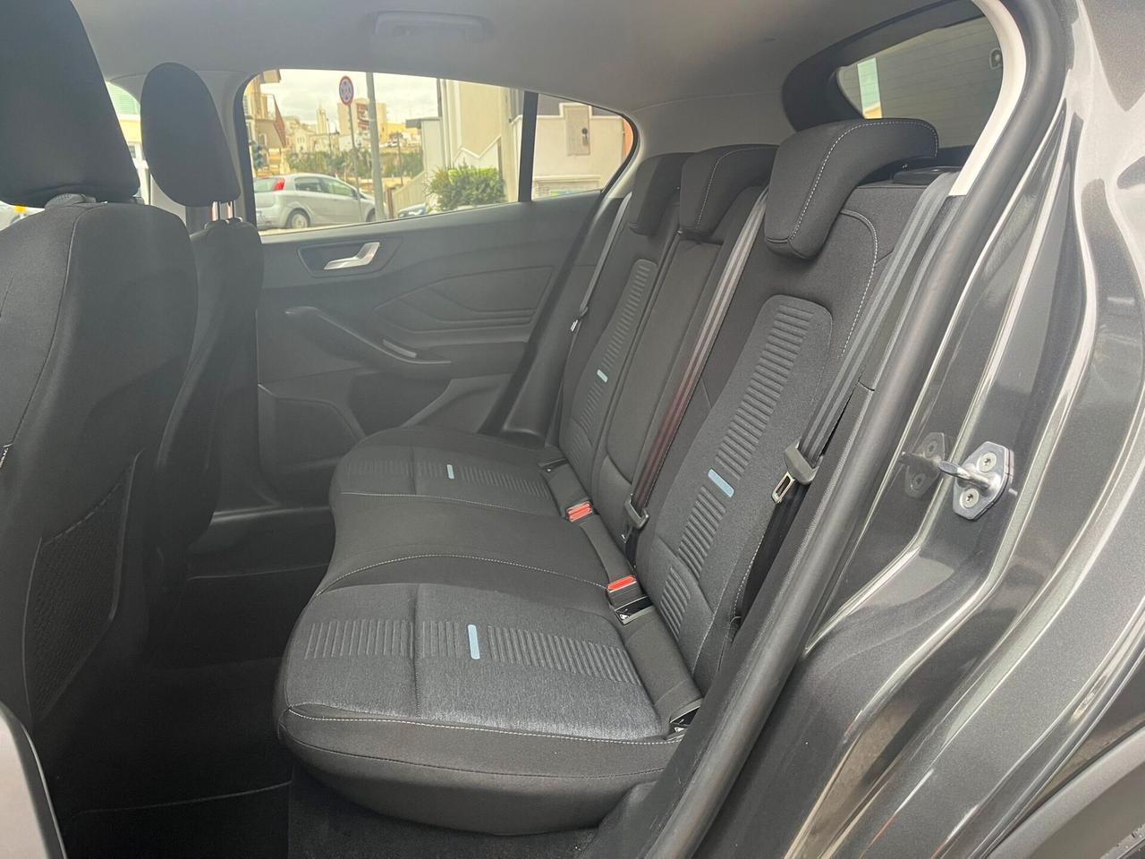 Ford Focus 1.0 EcoBoost Hybrid 125 CV Active