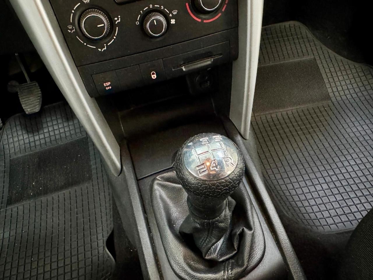 Peugeot 207 1.4 HDi 70cv 5p. 10/2011