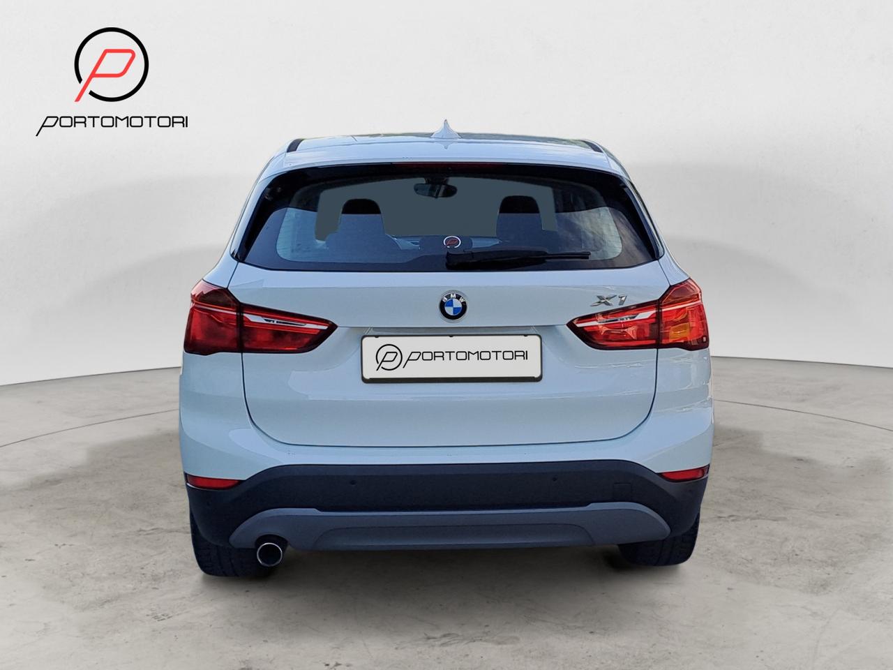 BMW X1 (F48) - X1 sDrive16d