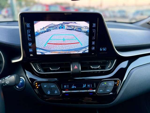 Toyota C-HR 1.8h Lounge 2wd e-cvt my18